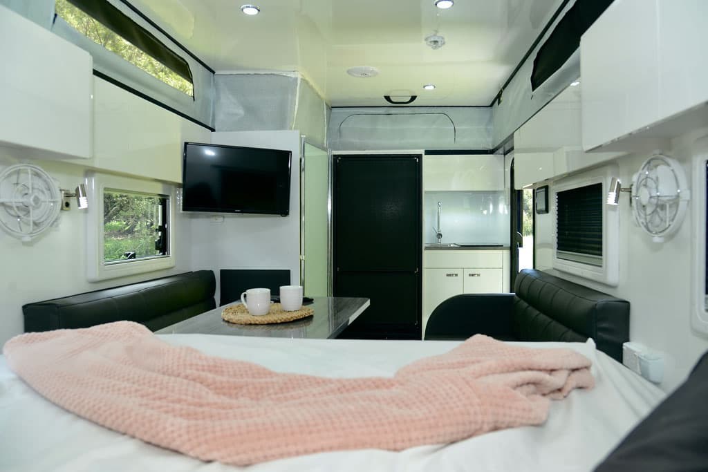 Tungsten Armorlite XTerrain Hybrid URBAN CARAVANS Caravans Range